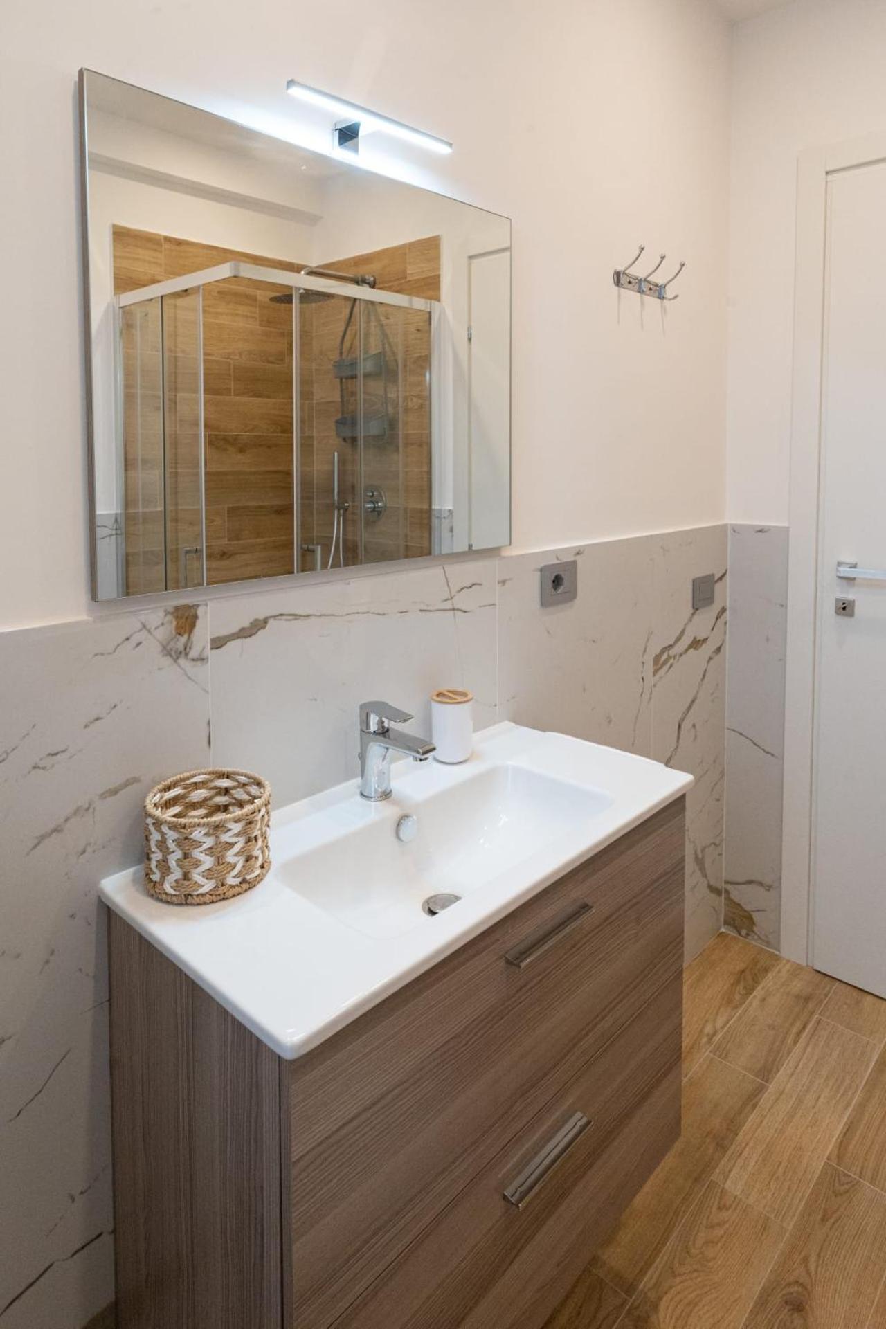 La Dolce Vita Rooms Рим Экстерьер фото