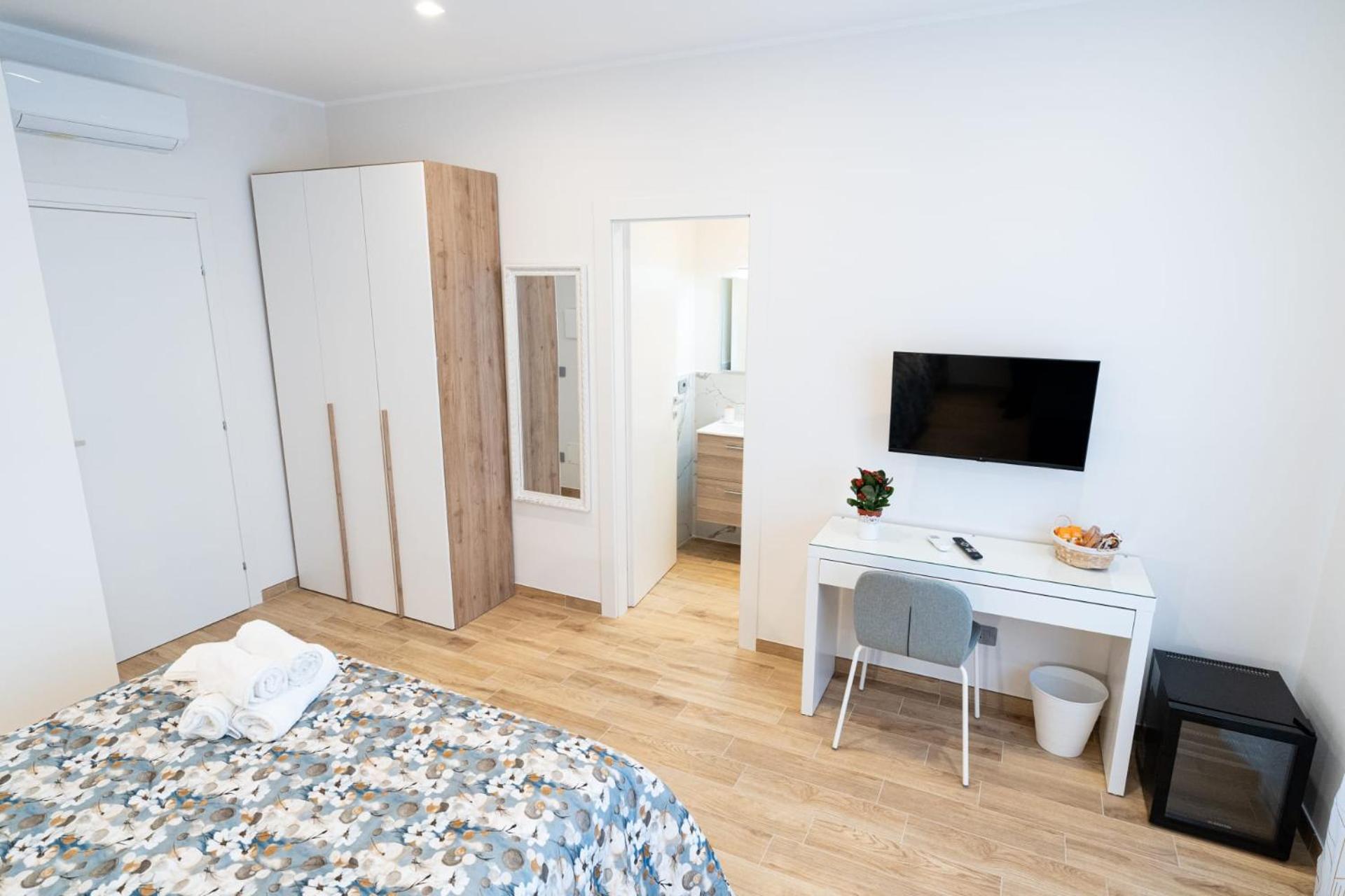 La Dolce Vita Rooms Рим Экстерьер фото